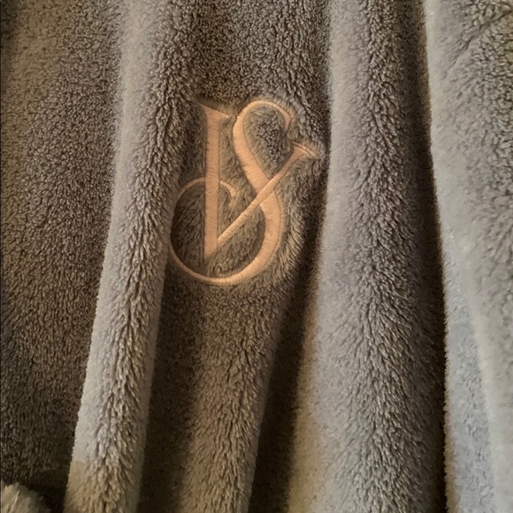 NWT Victoria Secret  Robe - Picture 3 of 6